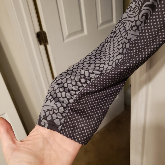 Prana long‎ sleeve top size L - Picture 4 of 5